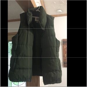 Women’s Old Navy puffy vest